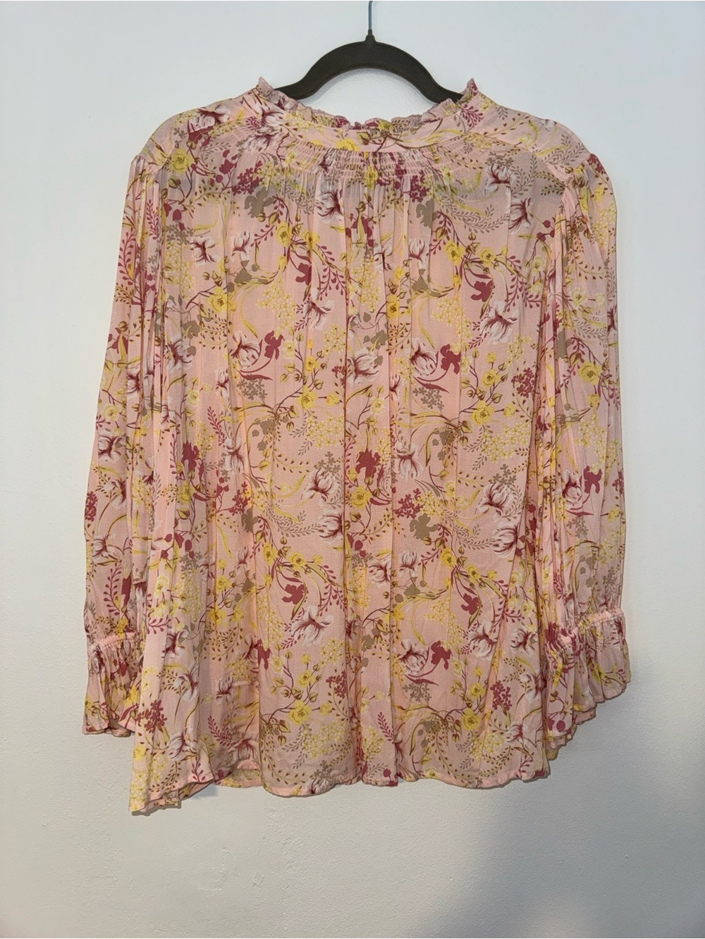 EST. 1946 Pale Pink Foral High Collar Long Sleeve, Size 18/20W